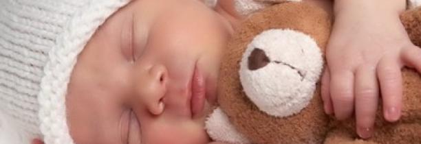 8 astuces pour que bébé fasse ses nuits (sans problème) !